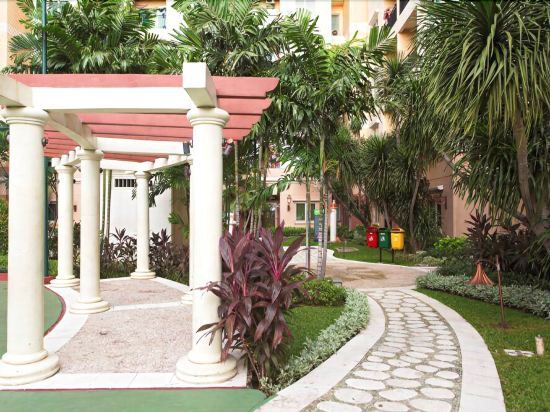 Джакарта: RedDoorz Apartment @ MOI Gading