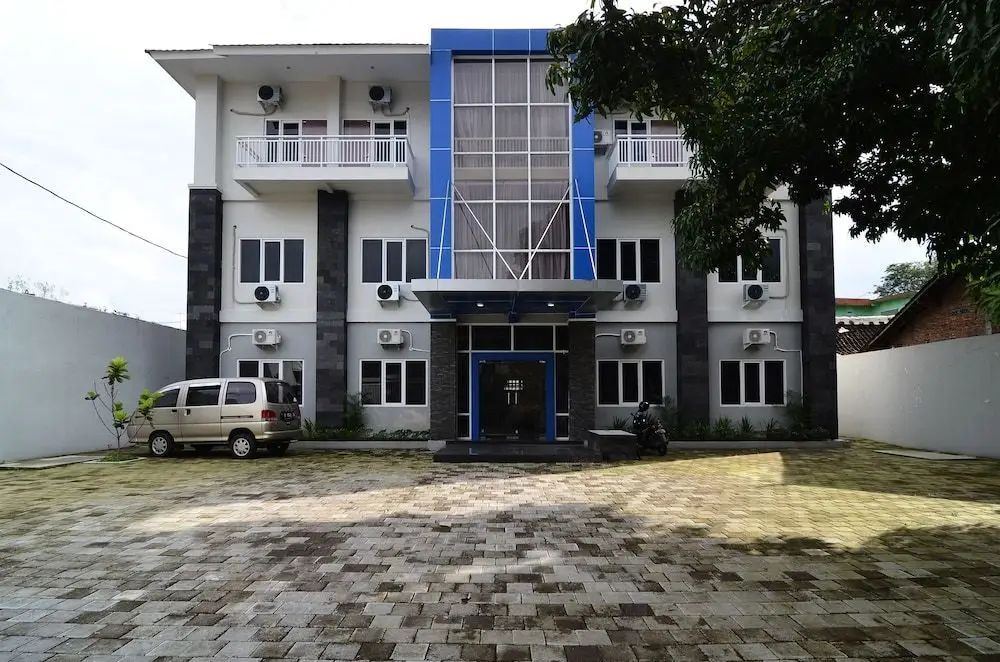 Суракарта: RedDoorz near Museum Keraton Surakarta