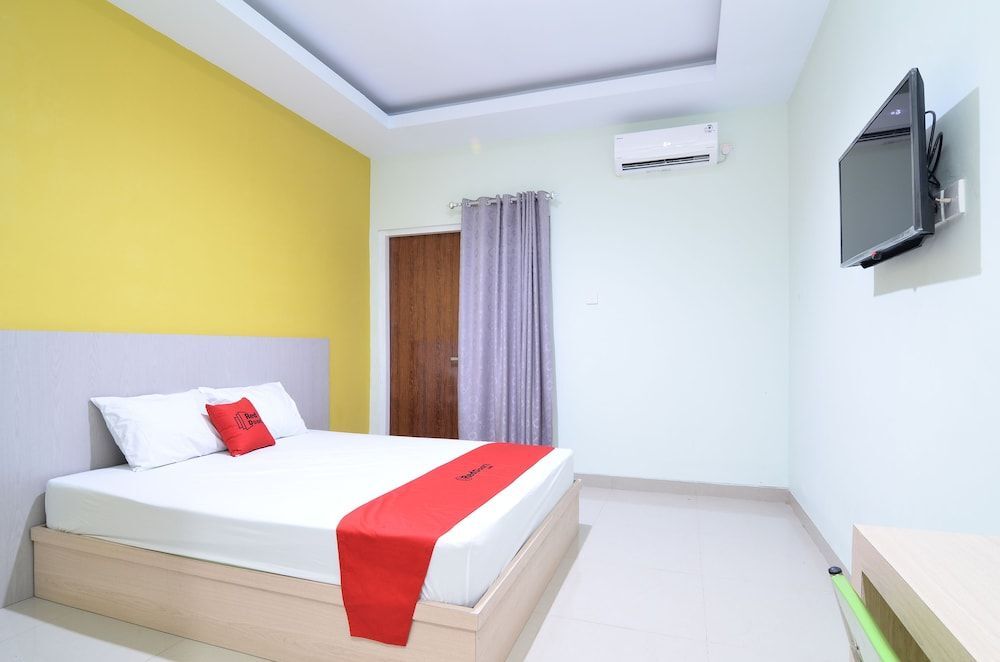 Суракарта: RedDoorz near Museum Keraton Surakarta
