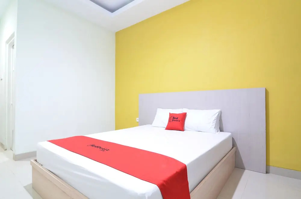 Суракарта: RedDoorz near Museum Keraton Surakarta