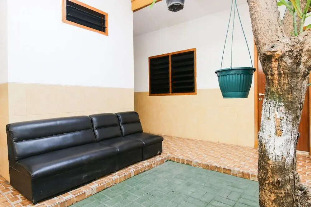 Сурабая: Airy Eco Syariah Darmo Kanwa 4 Surabaya
