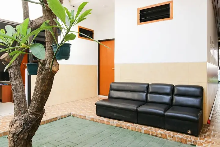 Сурабая: Airy Eco Syariah Darmo Kanwa 4 Surabaya