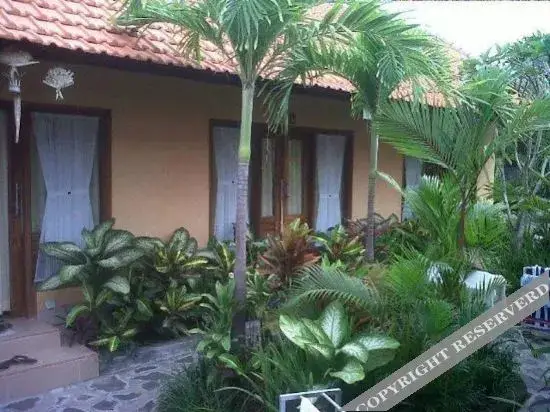Чангу: Putu Guest House