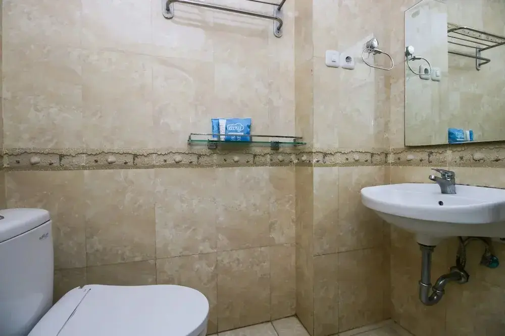 Сампит: Idola Hotel