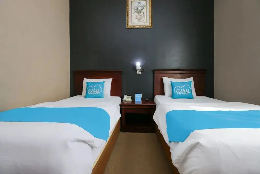 Сампит: Idola Hotel