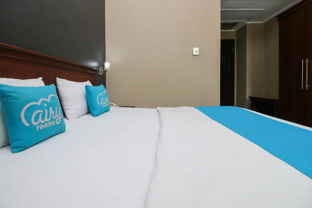 Сампит: Idola Hotel