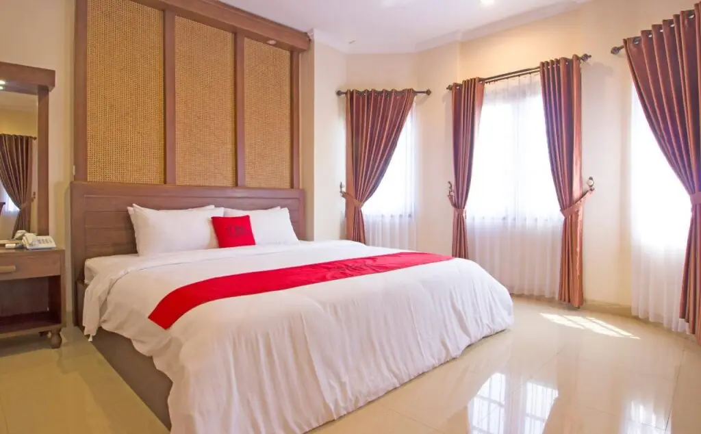 Суракарта: The Garden Suites Solo