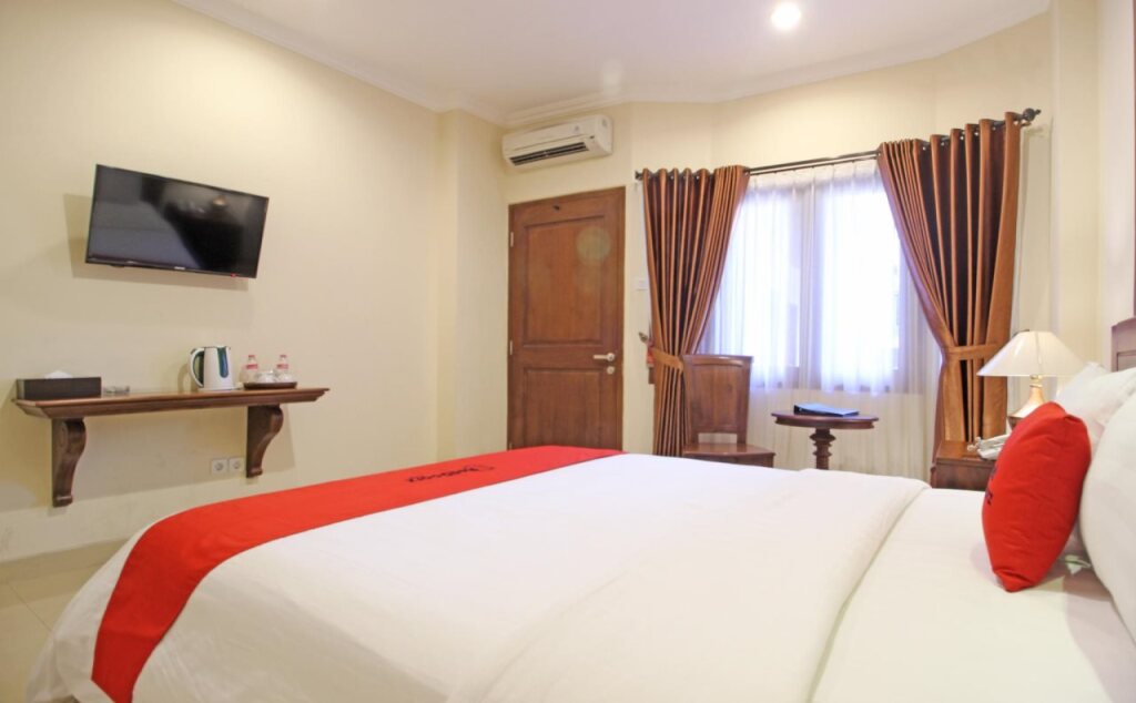 Суракарта: The Garden Suites Solo