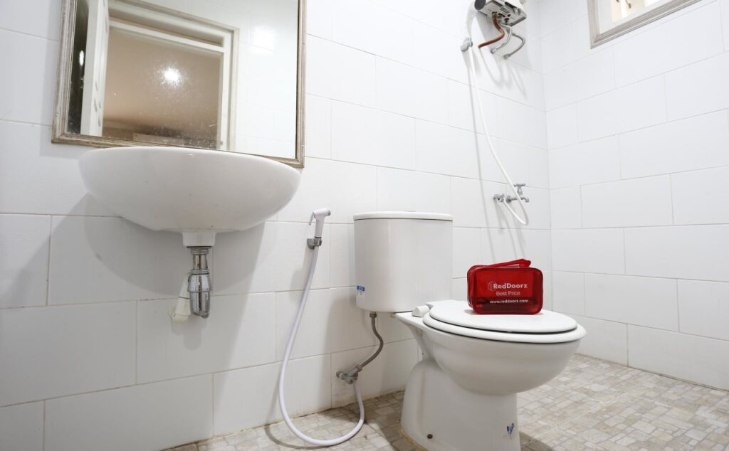 Депок: RedDoorz Plus near Adisucipto Airport 2