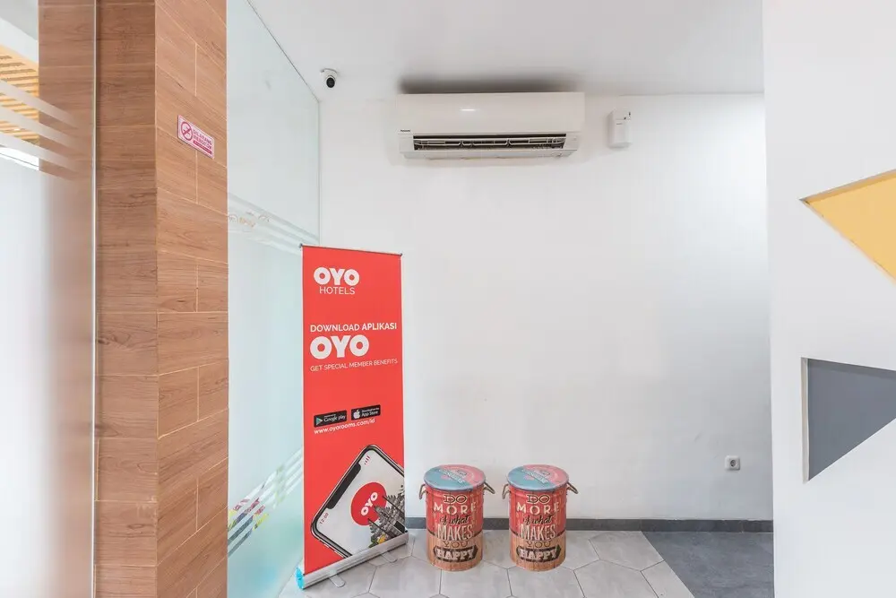 Джакарта: Hey Hotel By OYO Rooms