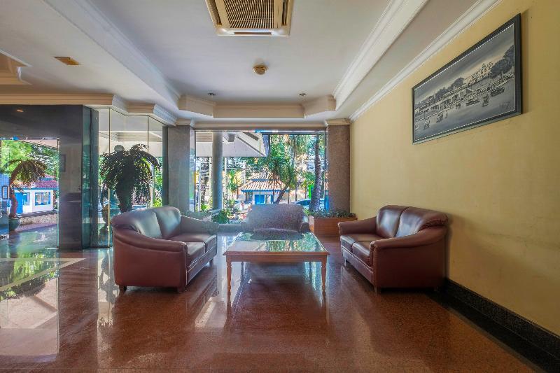 Бандунг: Baltika Hotel by OYO Rooms