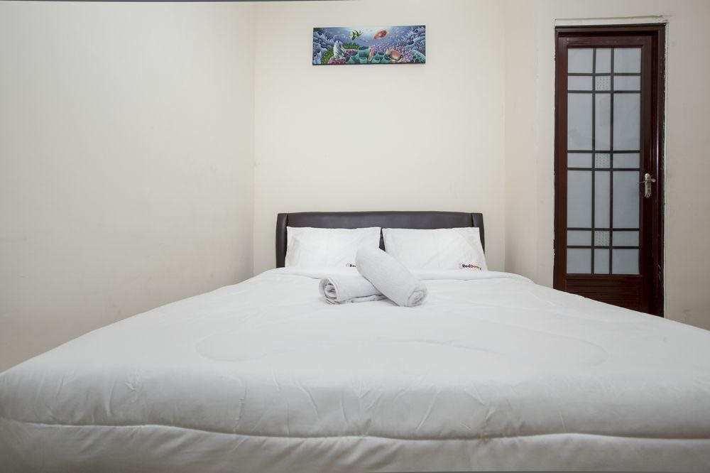 Сурабая: Sky Inn Syariah Mastrip 1 Surabaya by Reddoorz