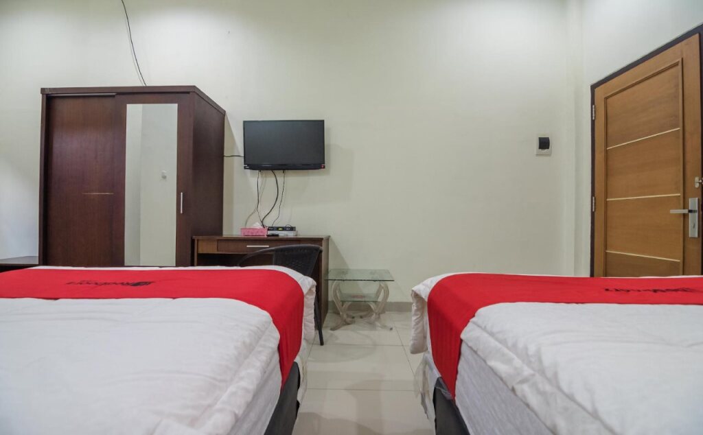 Джамби: RedDoorz Syariah near Taman Rimba Zoo Jambi
