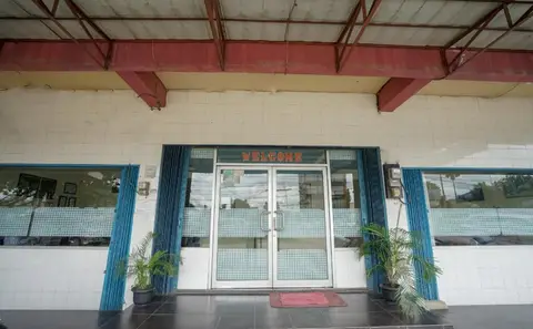 Hotel Central By OYO Rooms — фото 1