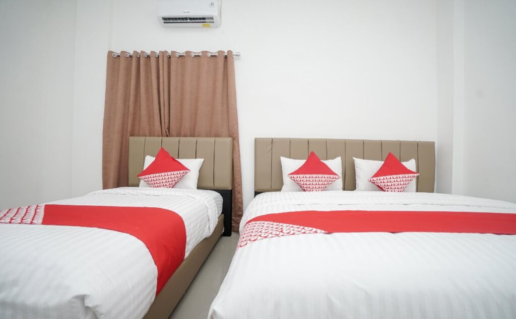 Палембанг: Hotel Barlian By OYO Rooms