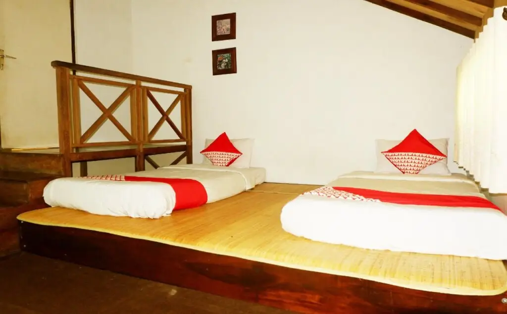 Бату: Cemara's Homestay By OYO Rooms