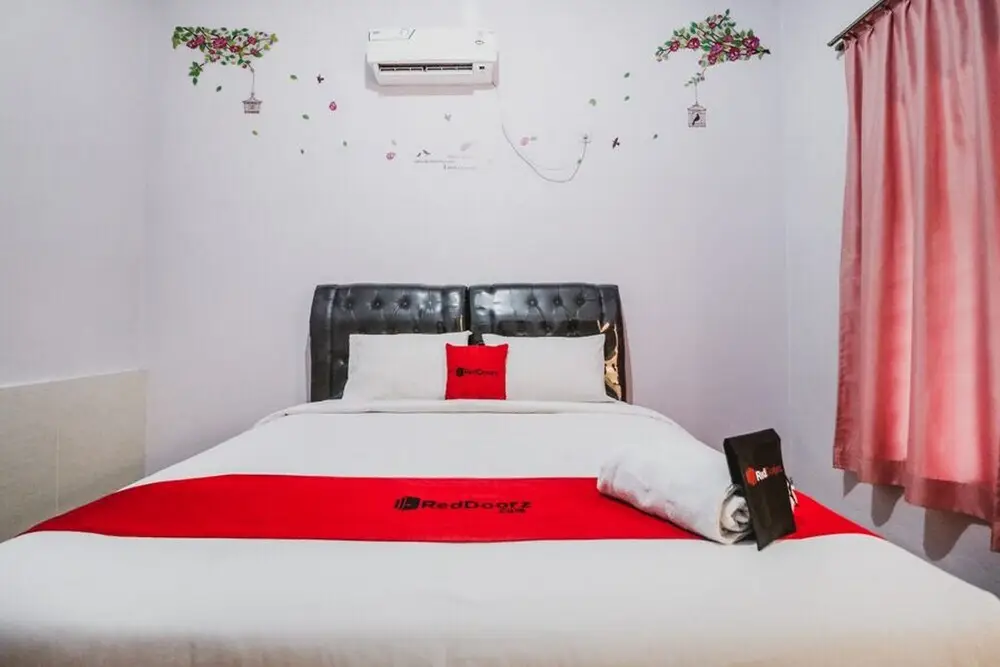 Медан: Permata Homestay by RedDoorz