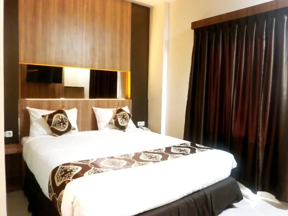 Макассар: D'Holiday Hotel