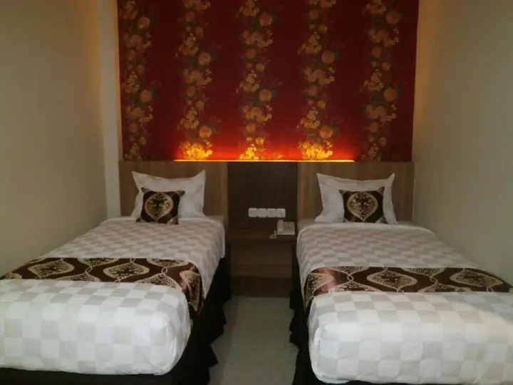 Макассар: D'Holiday Hotel