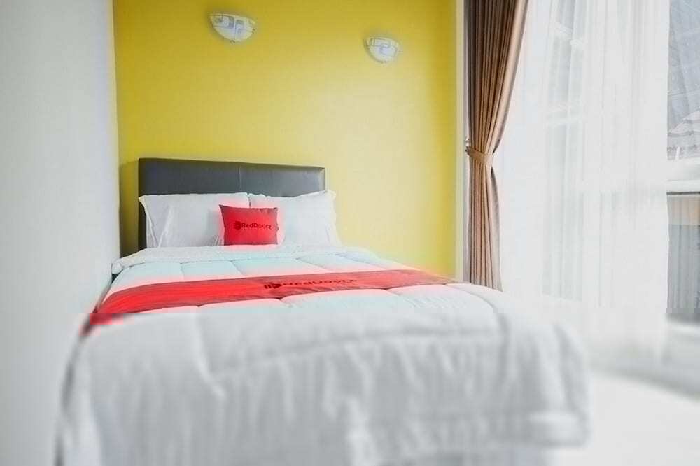 Вонособо: Adeeva Homestay by RedDoorz
