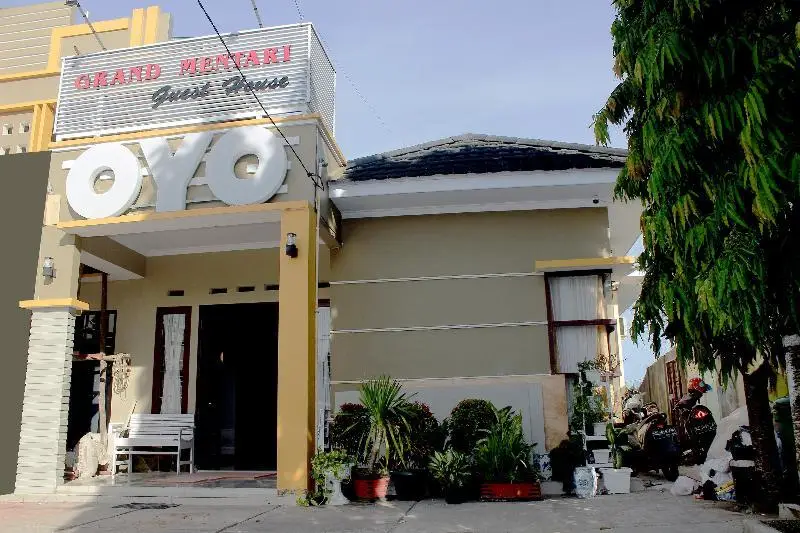 Grand Mentari Guest House by OYO Rooms — фото 1