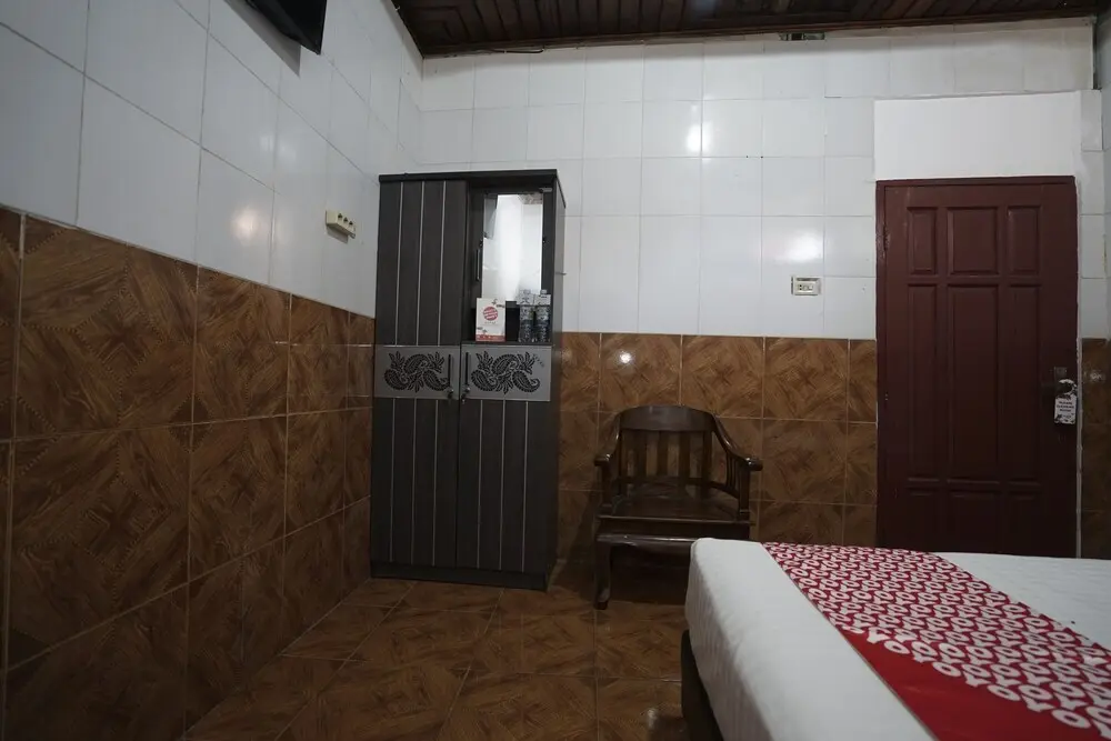 Лубуклингау: Hotel Silampari by OYO Rooms