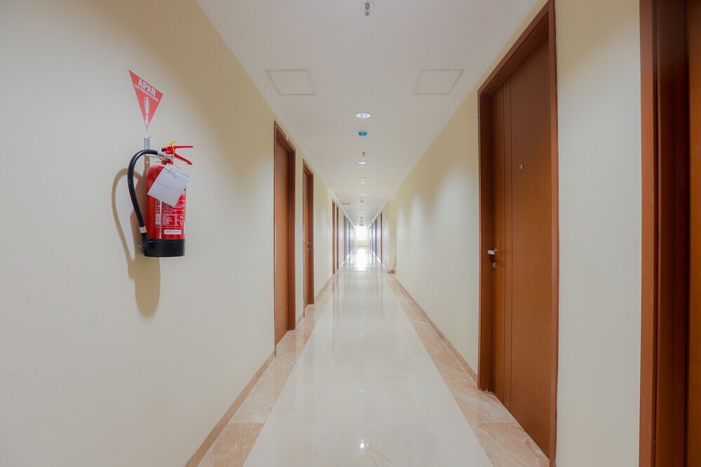Депок: Green Lake View Cimanggis by OYO Rooms