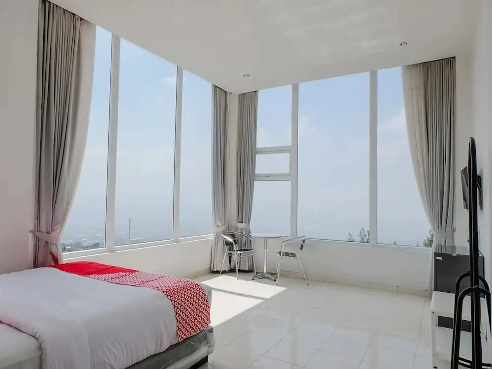 Бату: Villa Bukit Panderman Residende by OYO Rooms