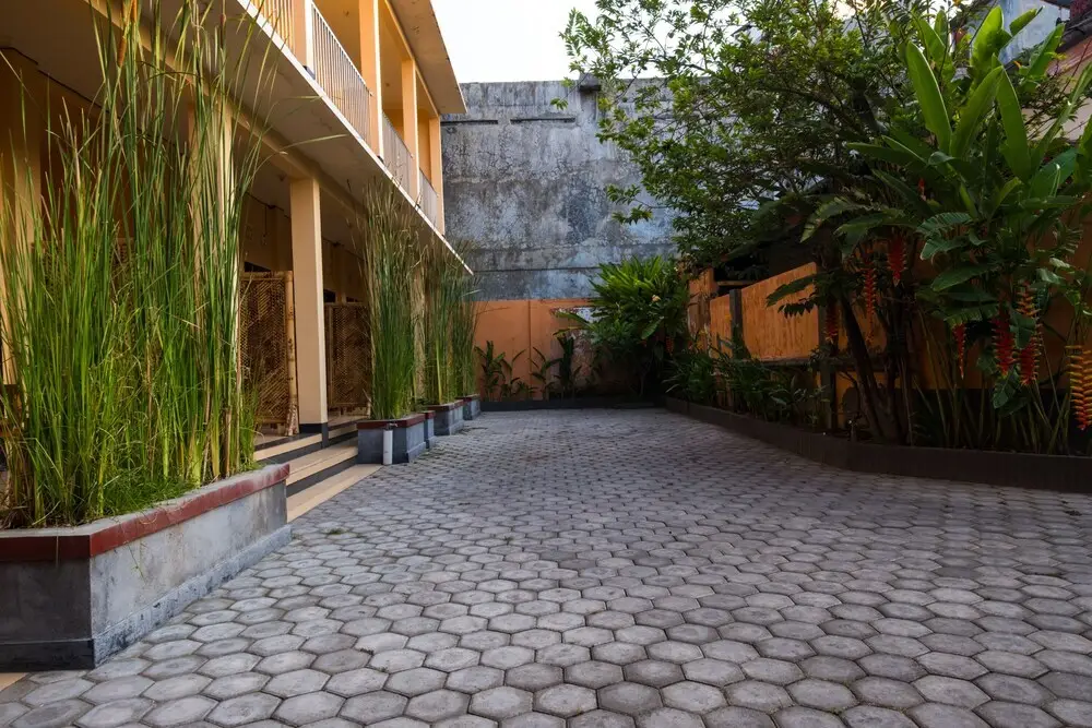 Матарам: Rupaqa Hotel by OYO Rooms