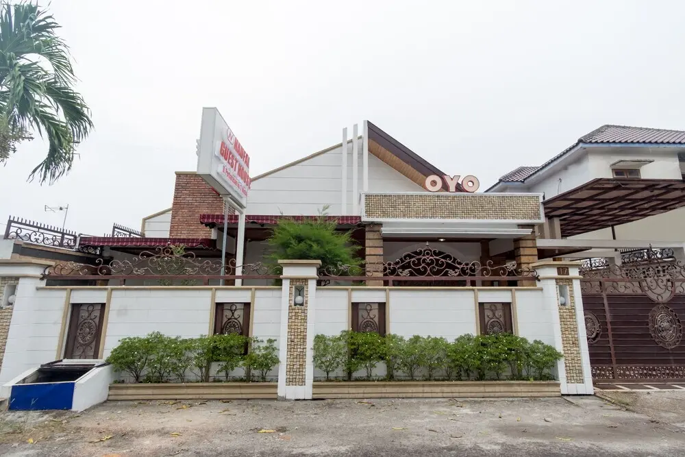 Медан: Naufal Guest House by OYO Rooms