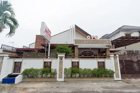 Naufal Guest House by OYO Rooms — фото 1