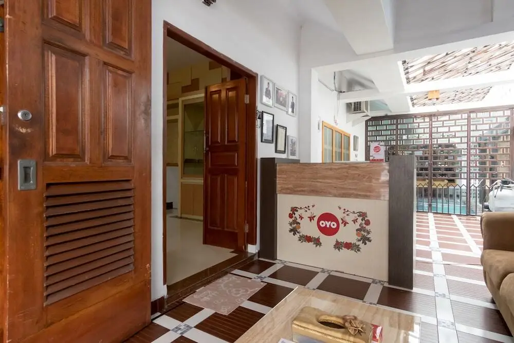 Медан: Naufal Guest House by OYO Rooms