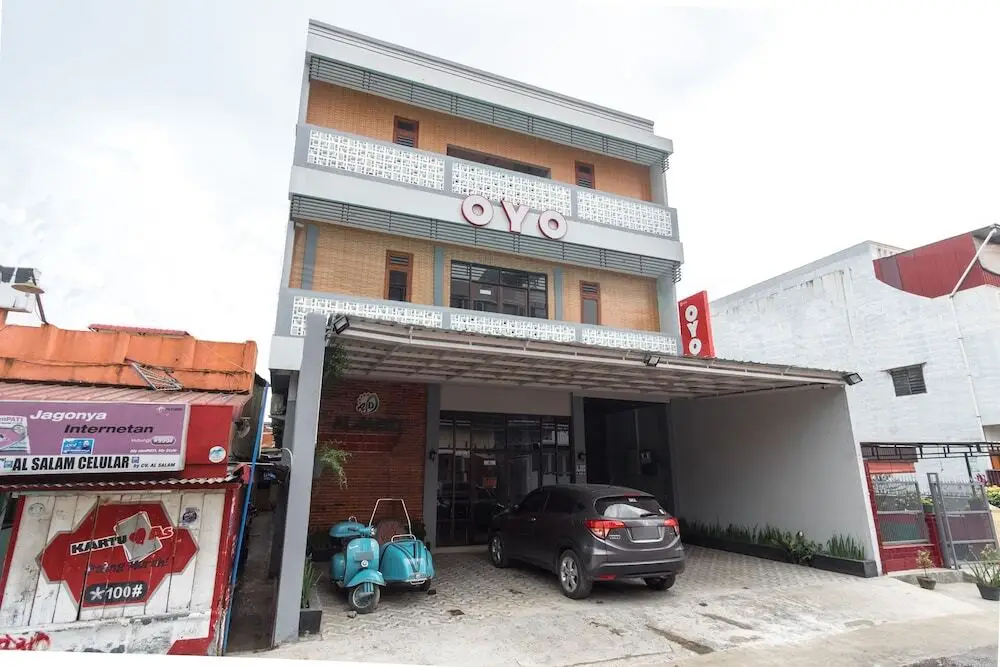 Медан: Aljadid Guest House Syariah by OYO Rooms