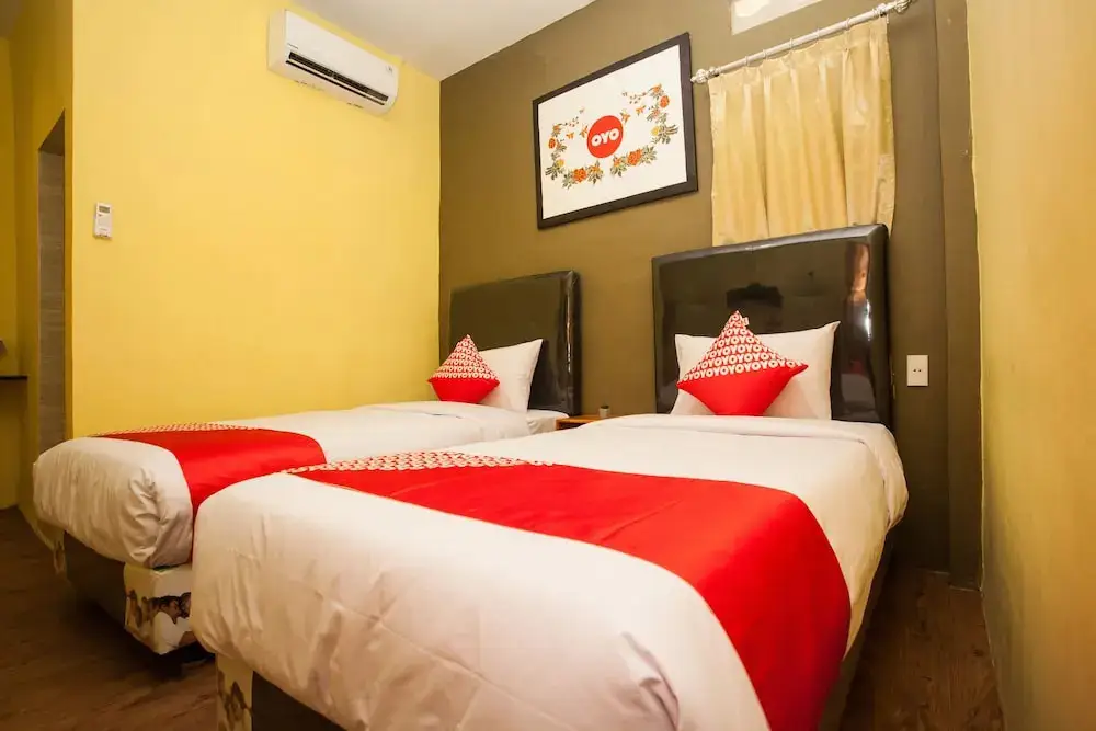 Медан: Sentosa Jaya Guest House by OYO Rooms
