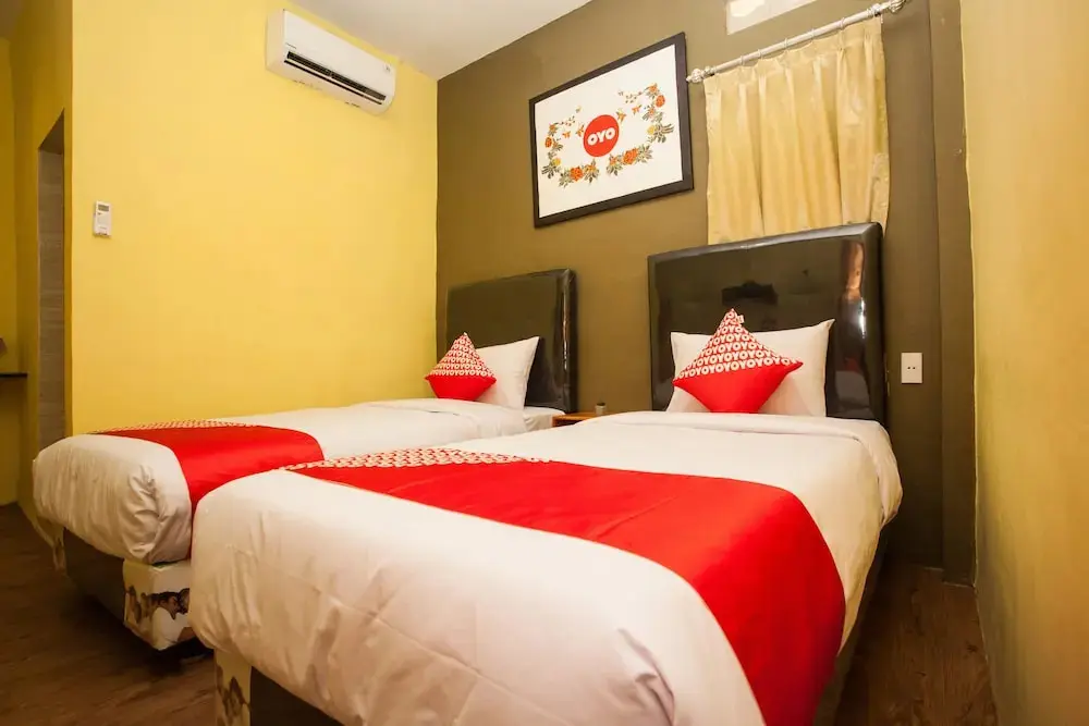 Медан: Sentosa Jaya Guest House by OYO Rooms