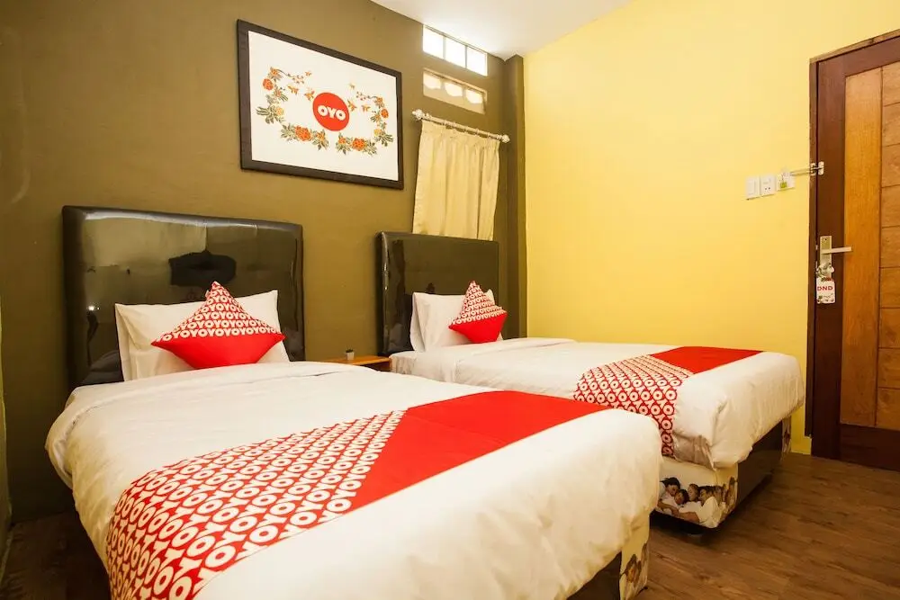 Медан: Sentosa Jaya Guest House by OYO Rooms