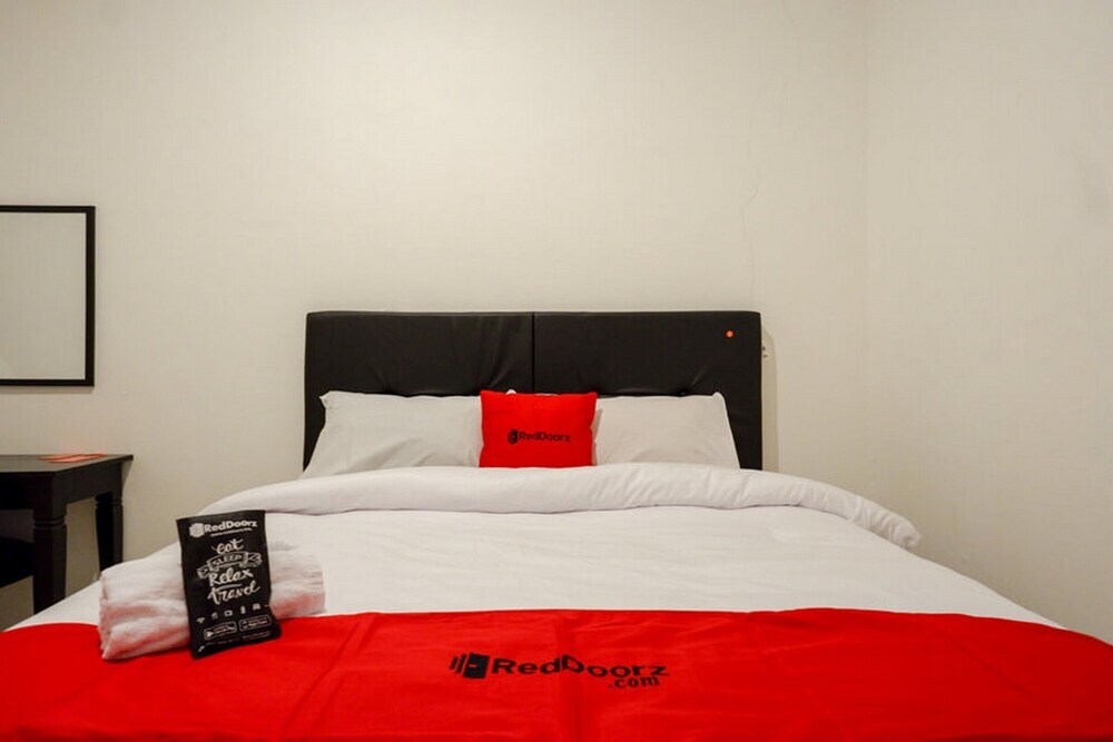 Макассар: Rumah Indah Eksekutif Home Stay by RedDoorz
