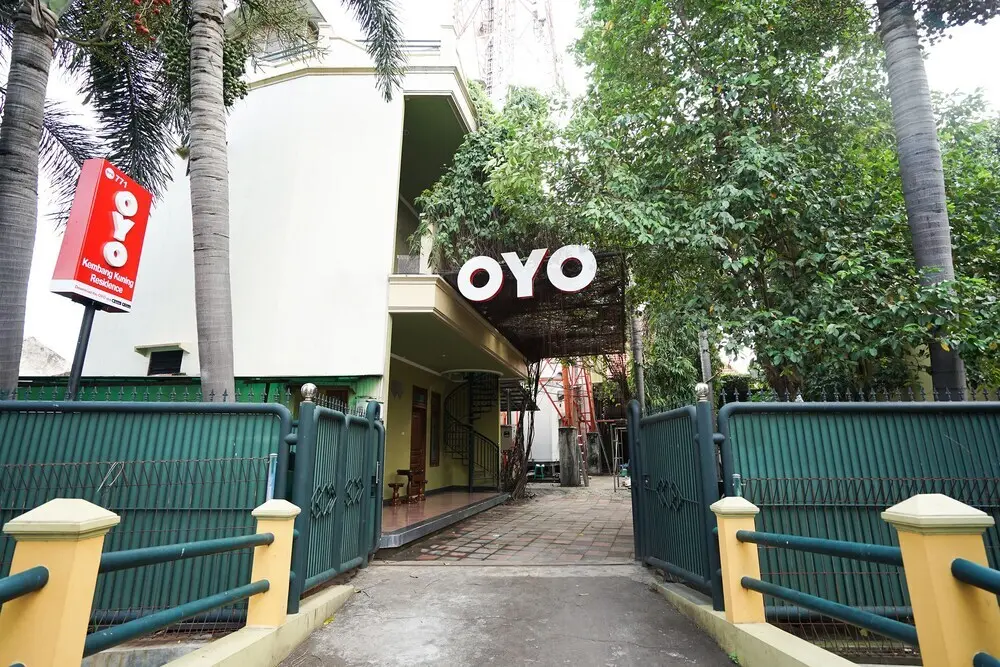 Сурабая: Kembang Kuning Residence Syariah by Oyo Rooms