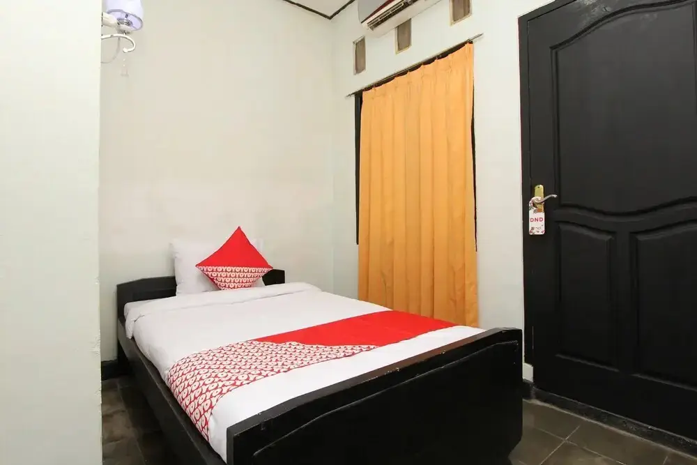 Бандар-Лампунг: Hotel Parahiyangan By OYO Rooms