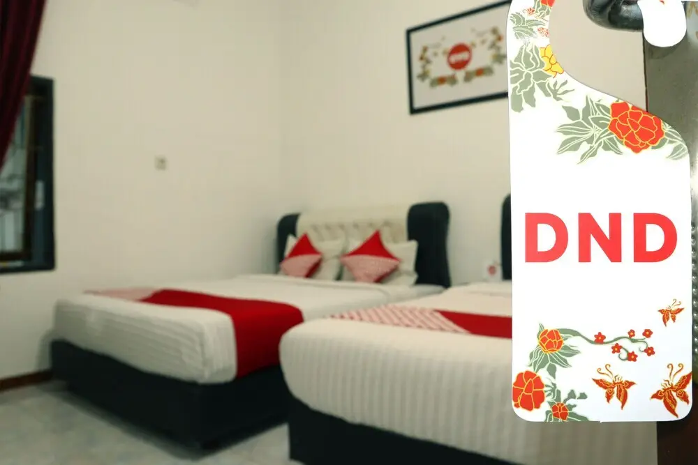 Паданг: Penginapan Eby by OYO Rooms