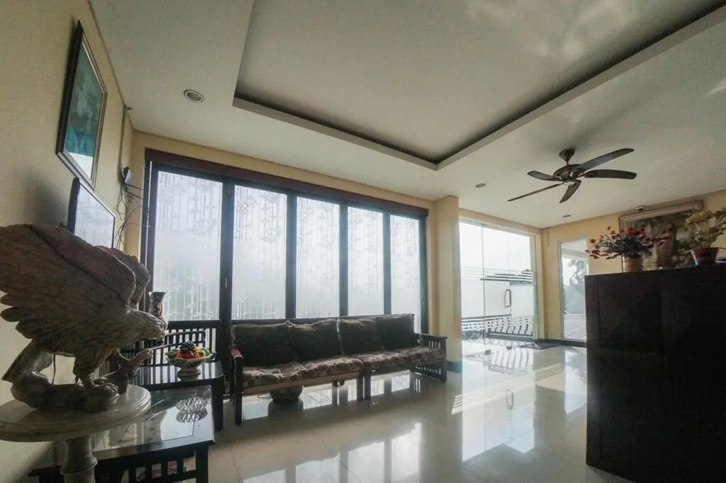 Джакарта: RedDoorz Plus near Green Pramuka Square Mall