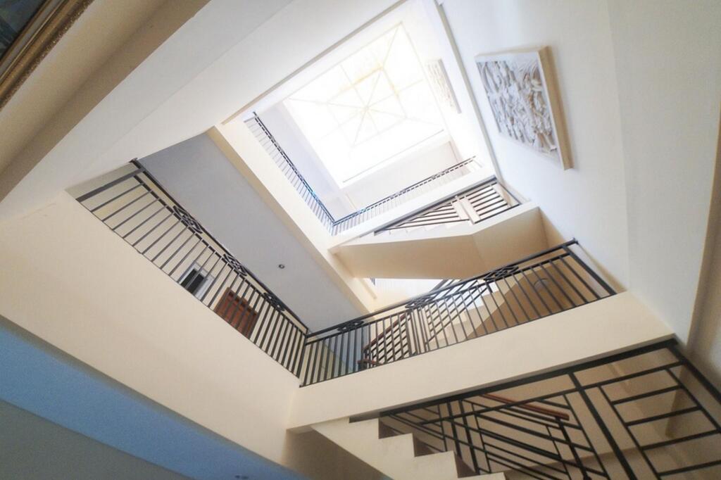 Джакарта: RedDoorz Plus near Green Pramuka Square Mall