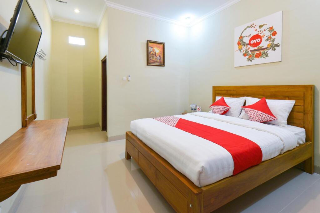 Батуретно: Joglo Manggisan Syariah by Oyo Rooms