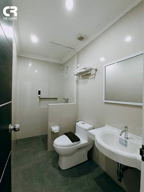 Диэнь Кулон: Charaka Residence