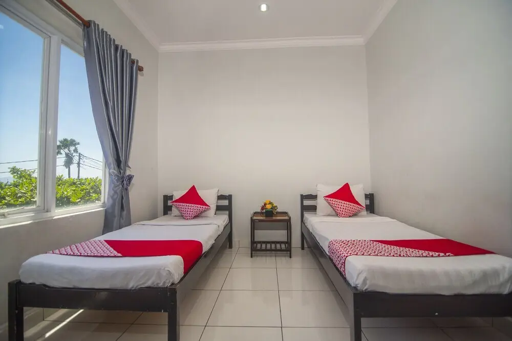 Купанг: Hotel Maya by OYO Rooms