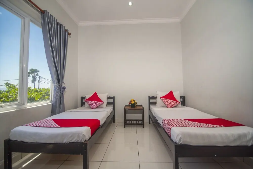 Купанг: Hotel Maya by OYO Rooms