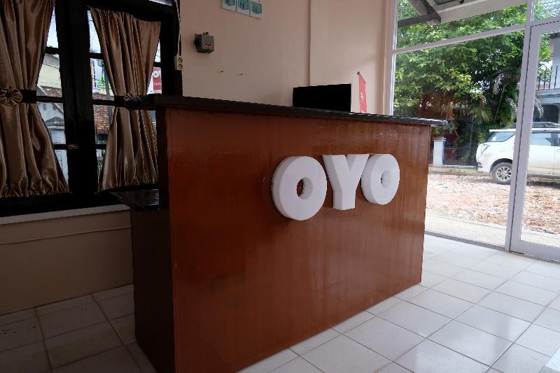 Джамби: Steze Kost By OYO Rooms