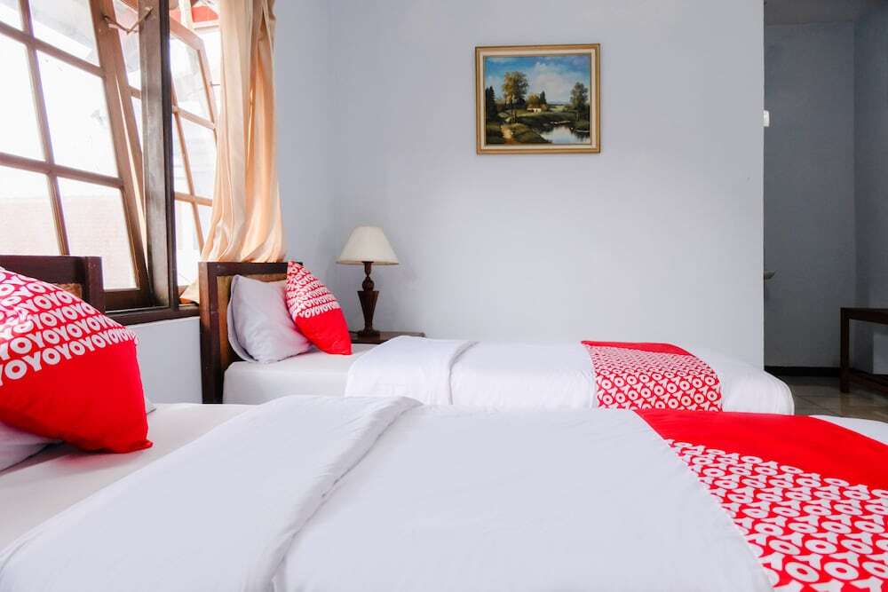 Маланг: Hotel Nugraha By OYO Rooms