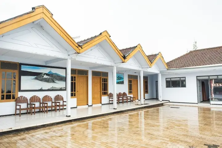 Надисари: Penginapan Rizky by OYO Rooms