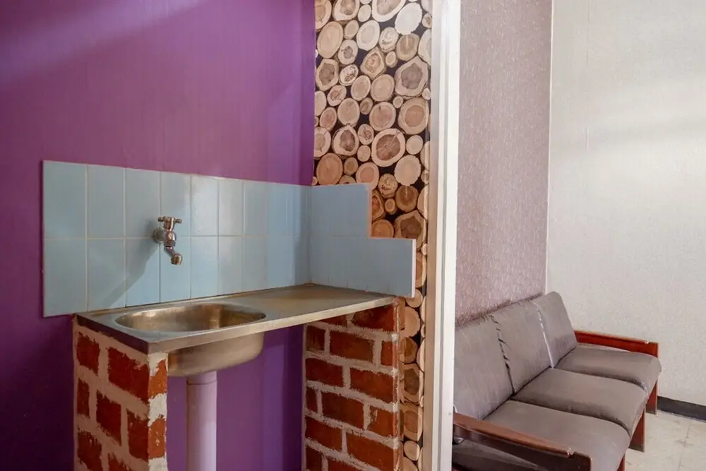 Кебумен: Ungu National Hotel by RedDoorz